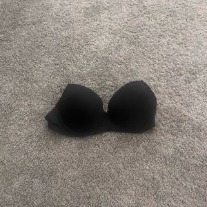 strapless black bra with clear straps size 95E